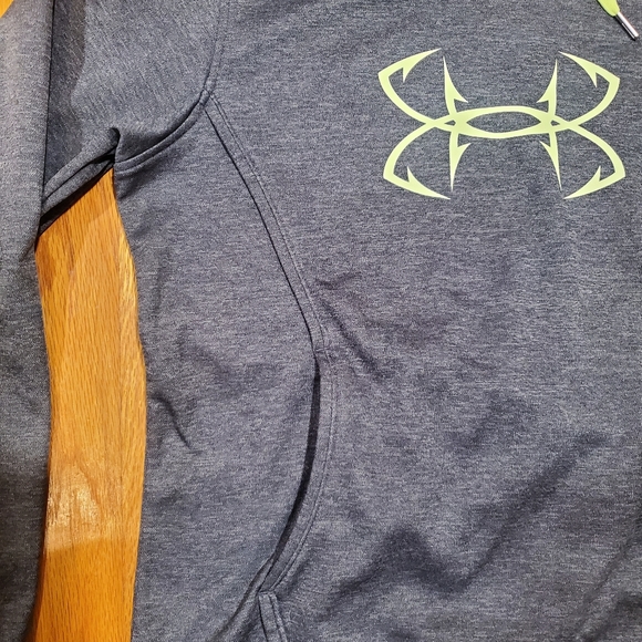 Women's Under Armour Hoodie Size Medium - Picture 3 of 5